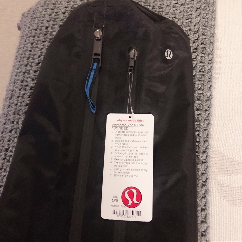 Lululemon Namaste Yoga Tote *Bonded
Black
